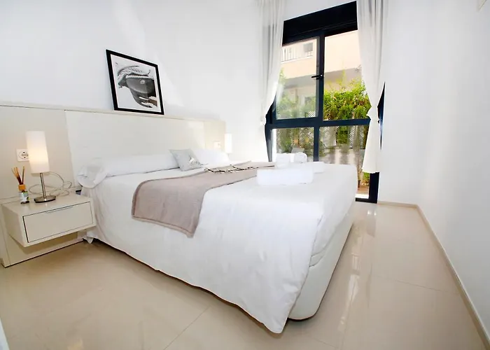 Fantastic With Ac, Pool And Bbq *