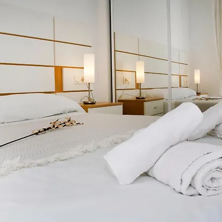 Prázdninový dům Fantastic With Ac, Pool And Bbq Rojales