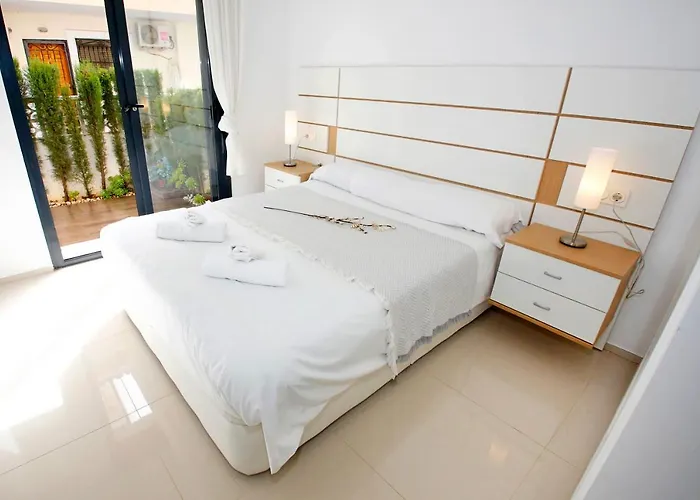 Fantastic With Ac, Pool And Bbq *