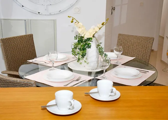 Fantastic With Ac, Pool And Bbq Ferienhaus