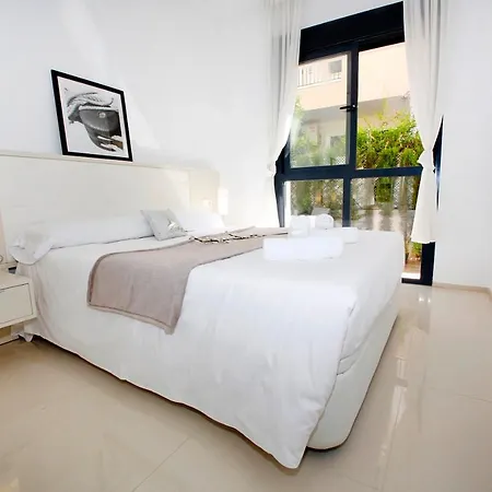 Fantastic With Ac, Pool And Bbq *